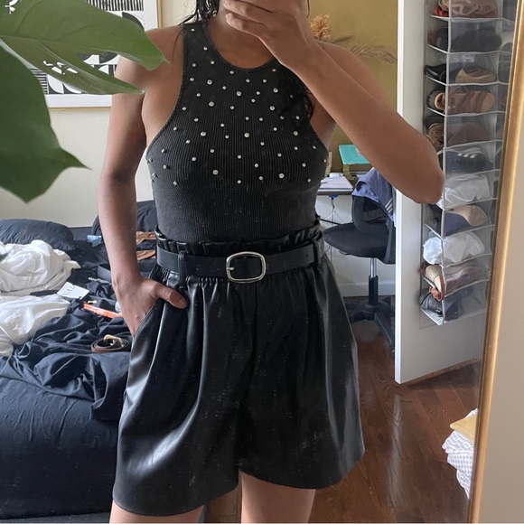 Zara Belted Faux Leather Shorts - Picture 13 of 14